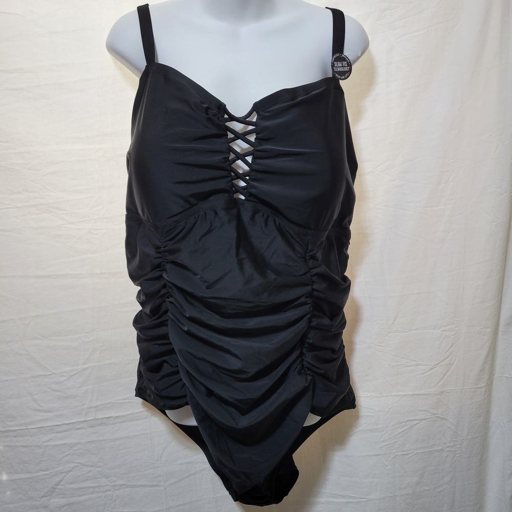 Torrid Swimsuit Plus Sz 4 Slim Fix Wireless Lattice Front ONE PIECE Black NWT